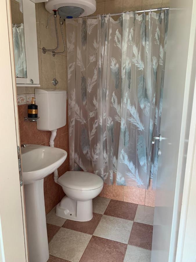 טיווט Anita Guest House מראה חיצוני תמונה