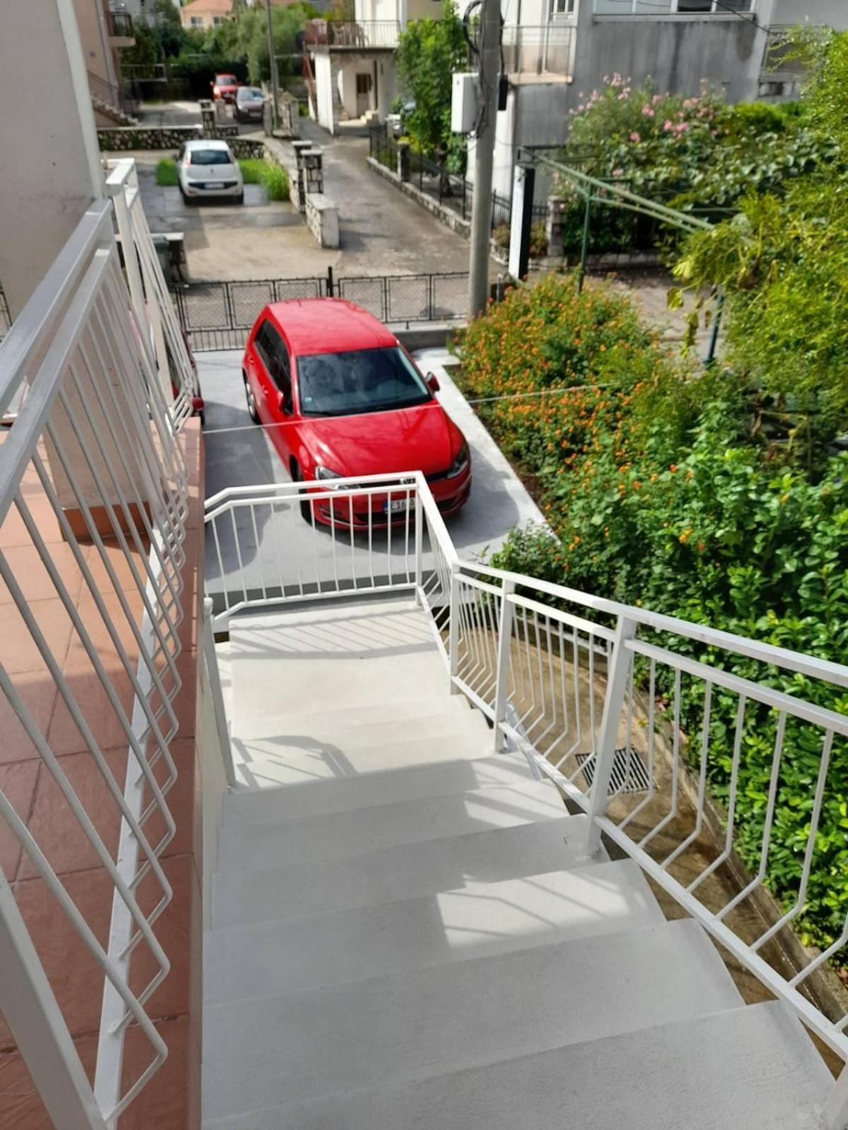 טיווט Anita Guest House מראה חיצוני תמונה
