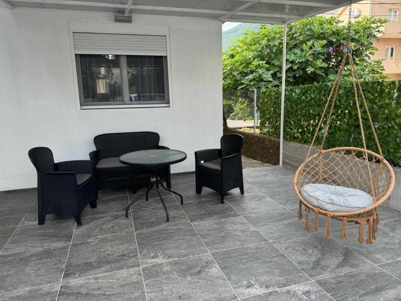 טיווט Anita Guest House מראה חיצוני תמונה