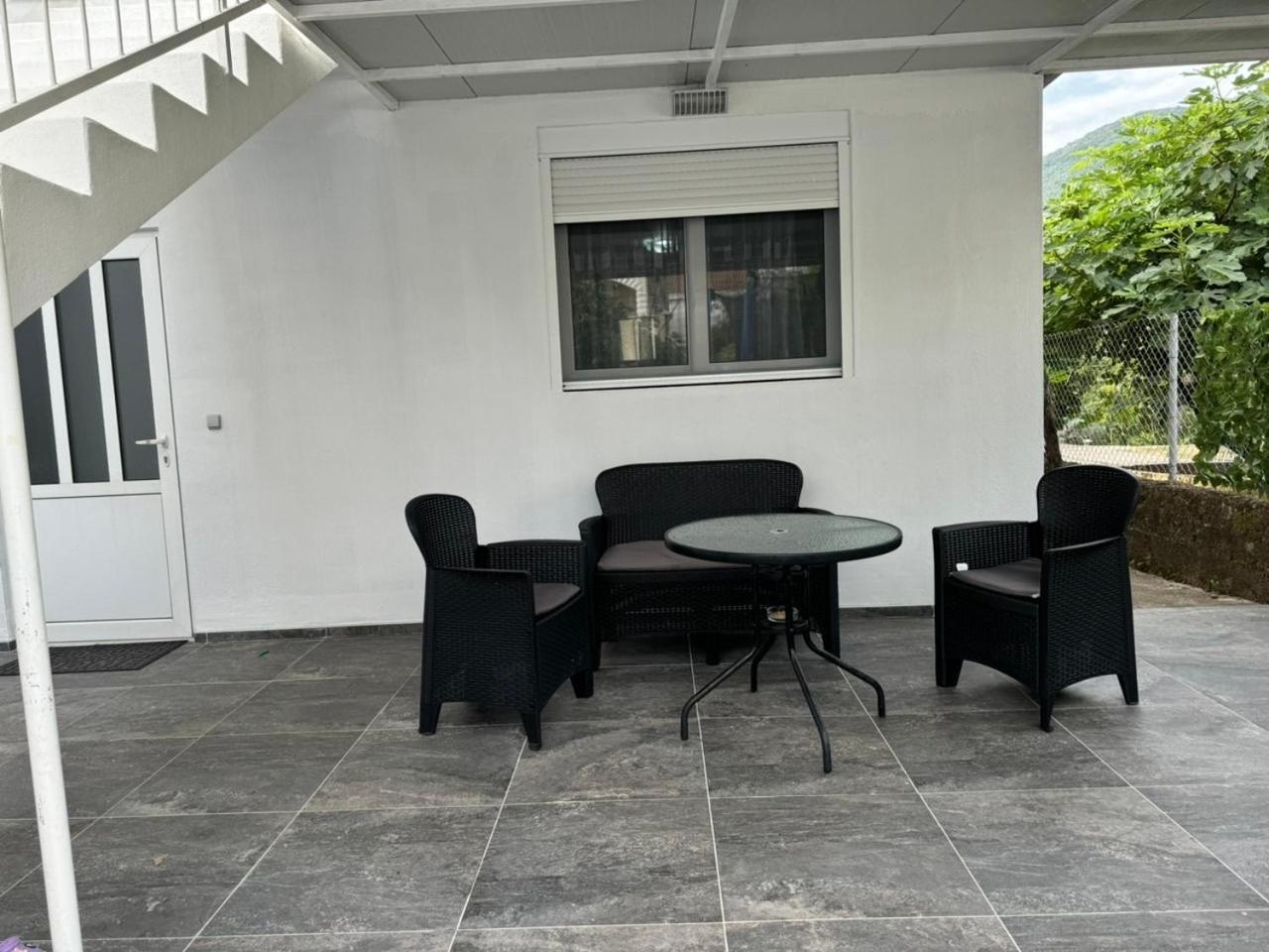 טיווט Anita Guest House מראה חיצוני תמונה