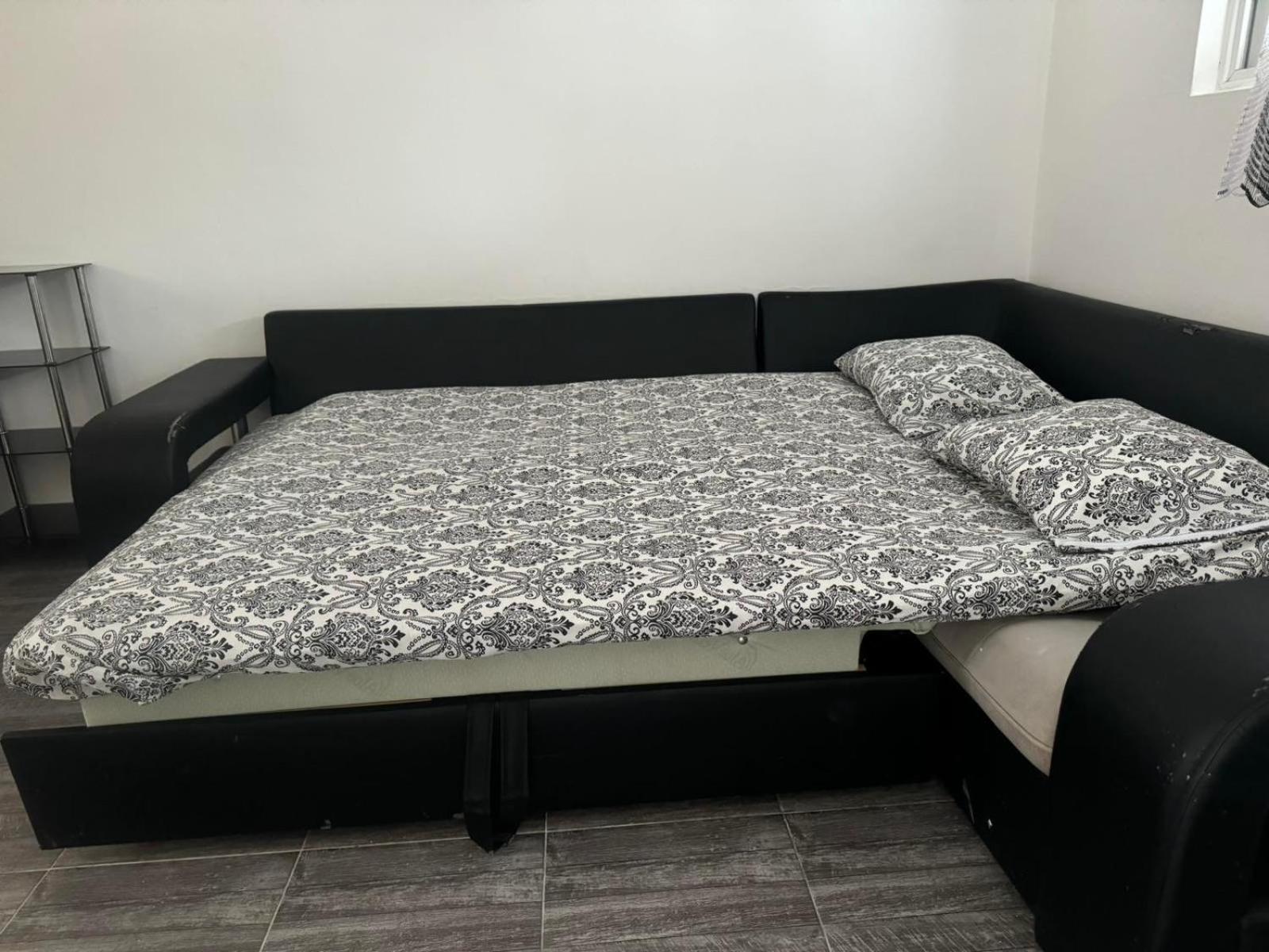 טיווט Anita Guest House מראה חיצוני תמונה