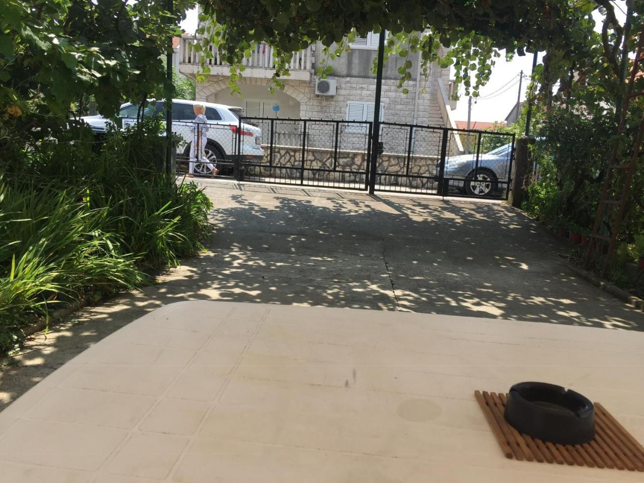 טיווט Anita Guest House מראה חיצוני תמונה